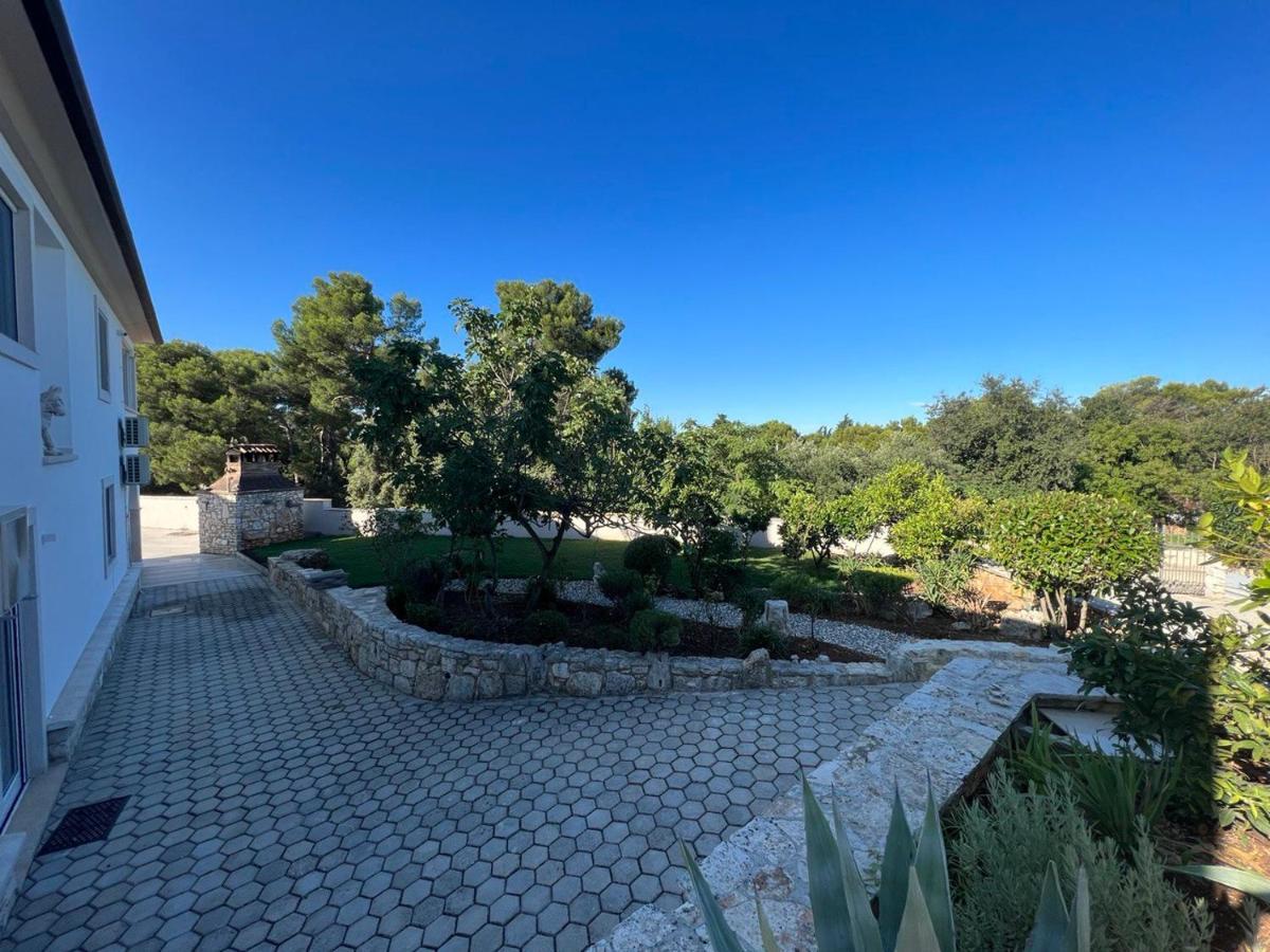 Villa Salteria 3, Pool, Private Territory, Pinery Rovinj Exterior photo